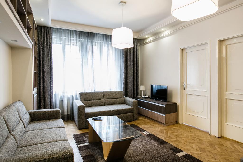 Apartment At Nagymezo Budapest Exterior photo